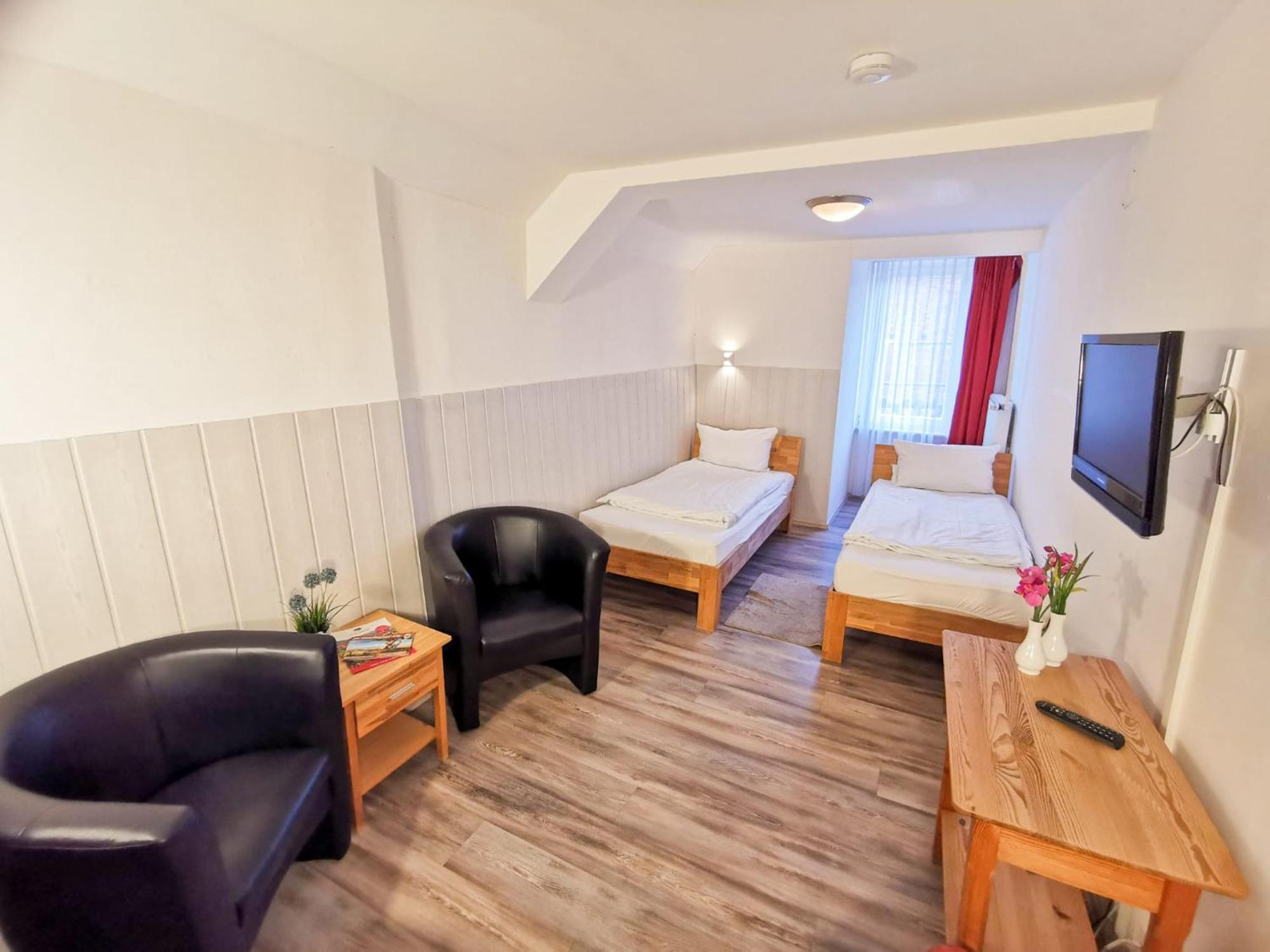 Alte Rathausschaenke - Hotel Garni Munden  Екстер'єр фото