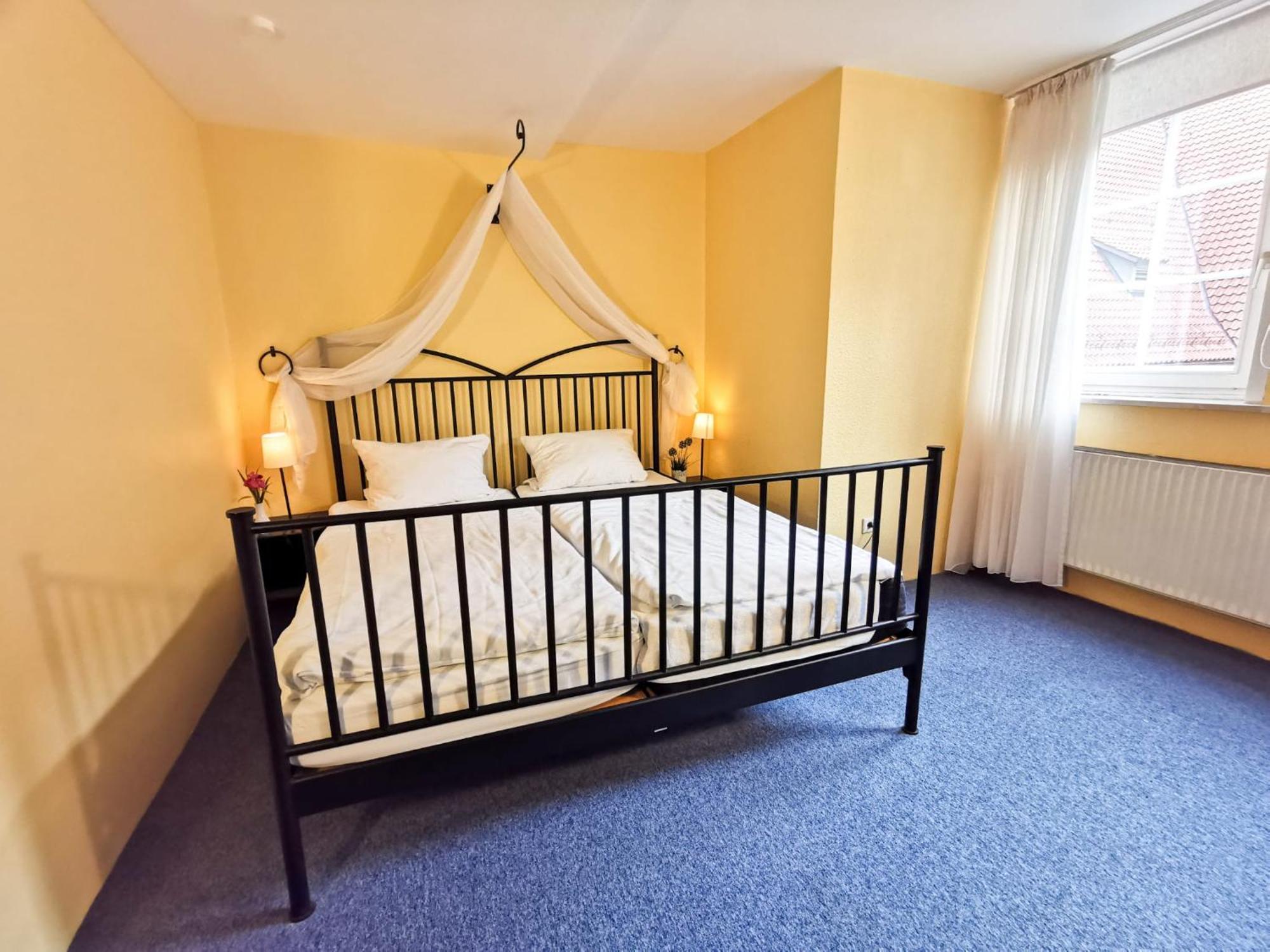 Alte Rathausschaenke - Hotel Garni Munden  Екстер'єр фото